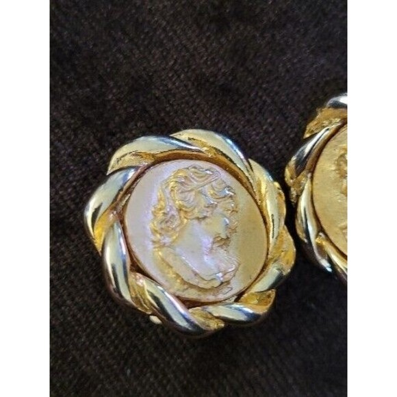 Rare Vintage Greek Goddess Cameo Coin Clip On Earrings Yellow Gold Tone - Picture 7 of 10